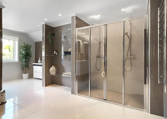 Вилла Beachfront With Jacuzzi, Cinema & Canoe