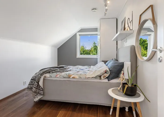 Willa Beachfront With Jacuzzi, Cinema & Canoe *