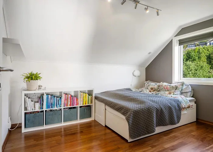 Willa Beachfront With Jacuzzi, Cinema & Canoe *