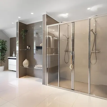 Villaer Beachfront With Jacuzzi, Cinema & Canoe