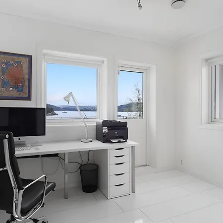 Villaer Beachfront With Jacuzzi, Cinema & Canoe Bergen