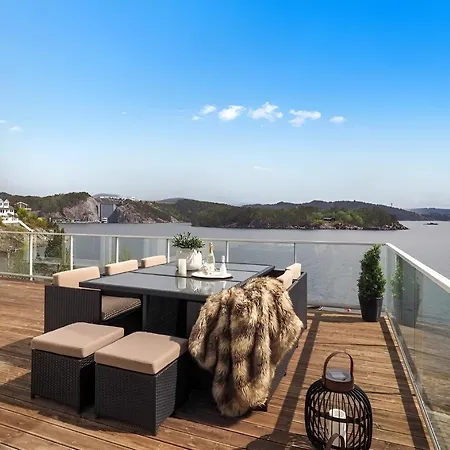 Villaer Beachfront With Jacuzzi, Cinema & Canoe